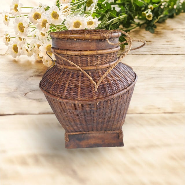 Wood 1960s Handwoven Asian Thailand Storage Basket With Lid For Sale - Image 7 of 11