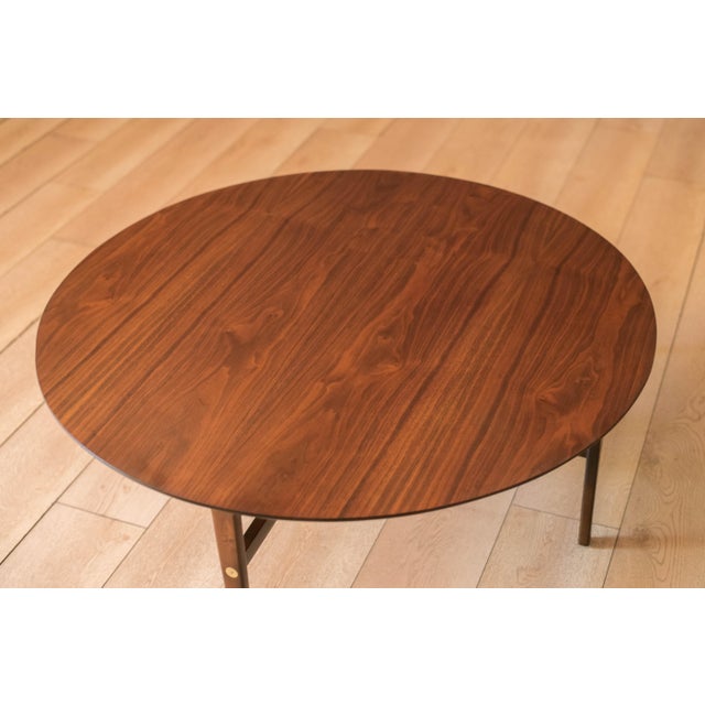 Stanley Furniture Mid Century Modern Round Walnut Coffee Table by Stanley Furniture Co. For Sale - Image 4 of 9