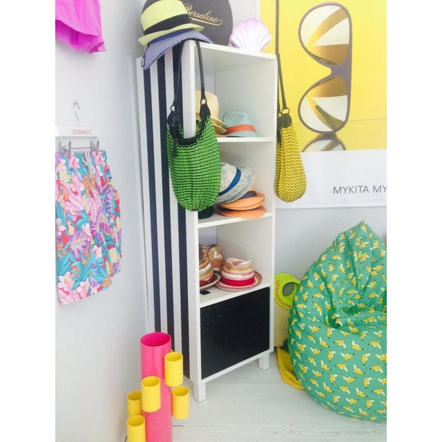 Contemporary Simbolo Stripes Bookshelf in Powder-Coated Aluminum by Altreforme For Sale - Image 3 of 8