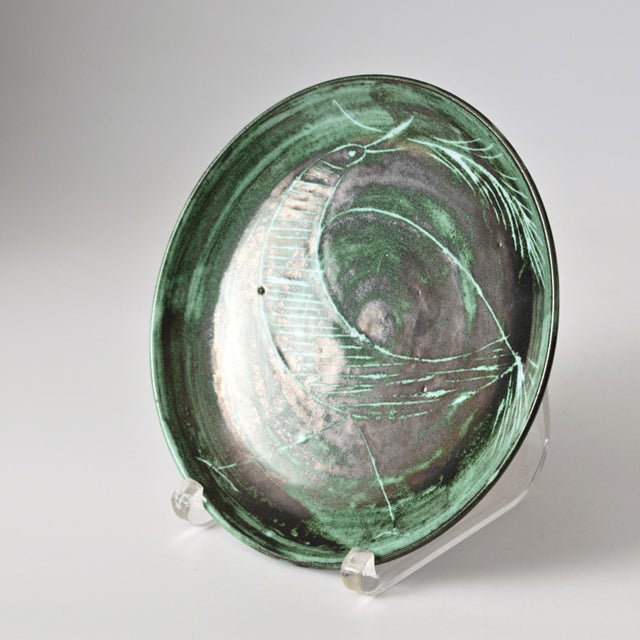 Green Sgraffito Bird Plate by Gudrun Wittke-Baudisch for Keramik Hallstatt, 1970s For Sale - Image 4 of 9