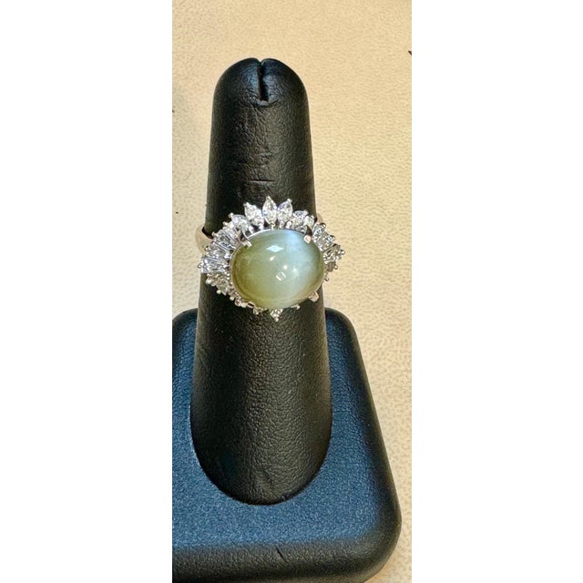 The School of Paris 11.6 Ct Chrysoberyl Cats Eye Unisex Ring With Marquise Diamond Set in platinum For Sale - Image 3 of 18