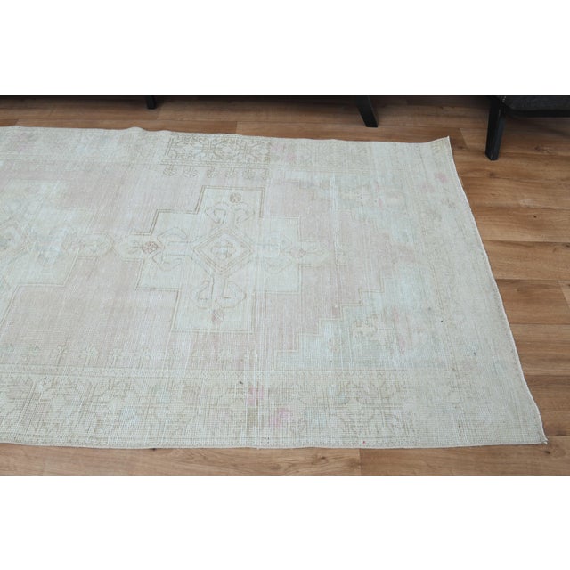 1970s Vintage Handmade Wool Cotton Turkish Beige Area Rug For Sale In San Francisco - Image 6 of 11
