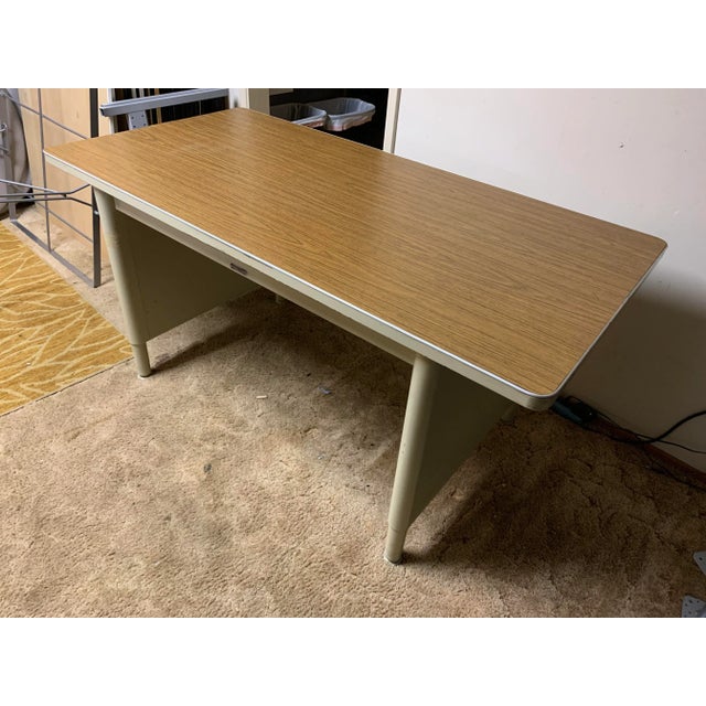 Metal 1970s Mid-Century Modern McDowell and Craig Vintage Metal Writing Desk For Sale - Image 7 of 13