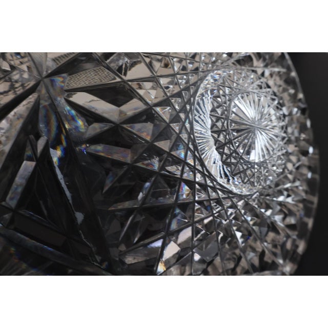 American Brilliant Period Cut Crystal Bowl – 10” Sawtooth Rim, Deep Hobstar & Strawberry Diamond Cutting, C. 1900–1915 For Sale In Philadelphia - Image 6 of 9