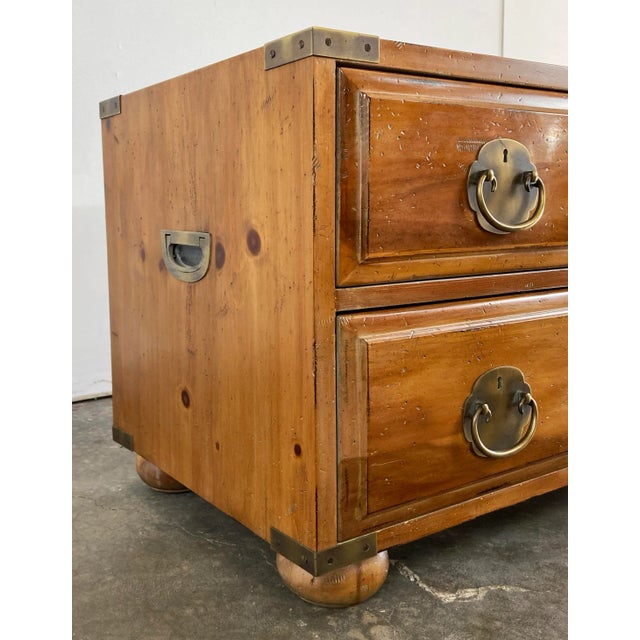 Mid 20th Century Vintage Henredon Two Drawer Campaign Chest For Sale - Image 5 of 11