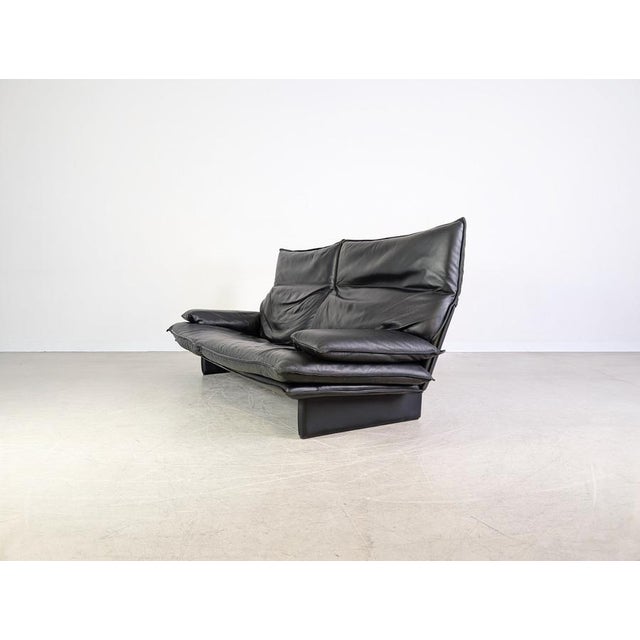 Animal Skin Vintage Italian 2-Seater Sofa in Black Leather, 1980s For Sale - Image 7 of 13