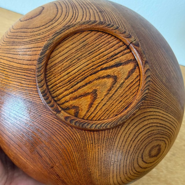 Mid 20th Century Mid-Century Hand-Turned Wooden Bowl Amazing Grain For Sale - Image 5 of 5