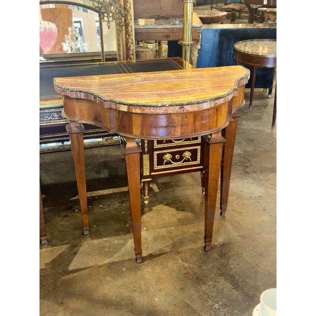 Early 19th Century Pair of 18th C. Italian Tuscan Walnut Consoles For Sale - Image 5 of 7
