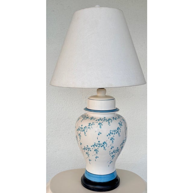 Mid 20th Century Light Blue Floral Chinoiserie Ginger Jar Lamp For Sale - Image 4 of 16
