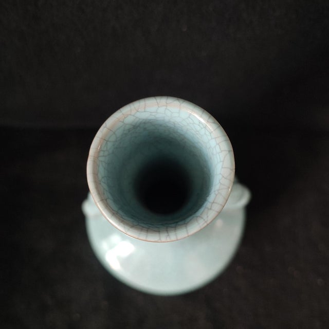 Chinese Ceramic Vase,Guan Ware Crackle Glaze Celadon Glaze Porcelain Double Ears Vase For Sale - Image 4 of 9