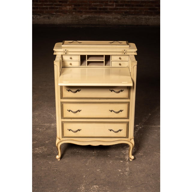 1960s Vintage "Touraine" French Provincial Gentlemans Chest of Drawers by Drexel For Sale - Image 5 of 11