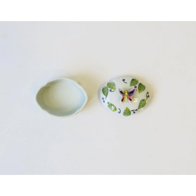 Porcelain Butterfly Jewelry Box For Sale In New York - Image 6 of 13