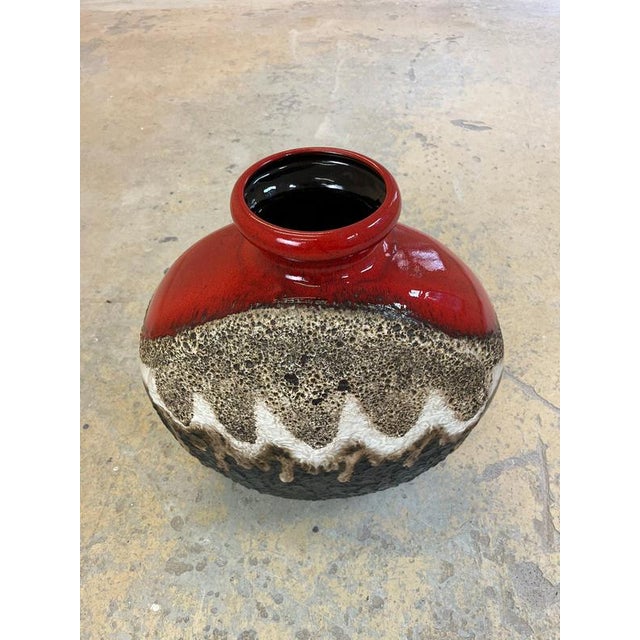 This floor vase by Dümler & Breiden (model 102/50) is absolutely stunning and known among collectors of West German...