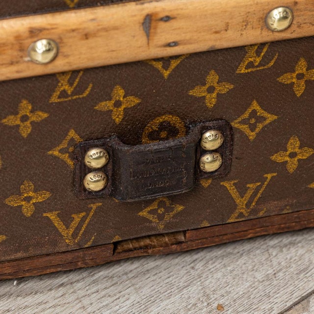 Trunk from Louis Vuitton, France, 1930s For Sale - Image 13 of 18