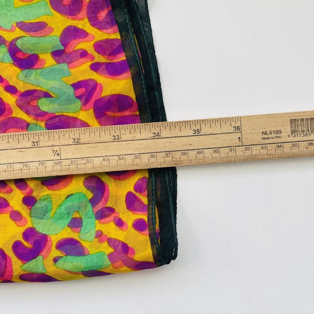 Louis Vuitton Green Printed 100% Silk Scarf For Sale - Image 6 of 9