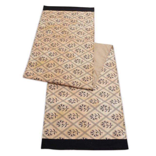 Contemporary Geometric Floral Patterned Table Runner (Set of 2) For Sale - Image 3 of 5