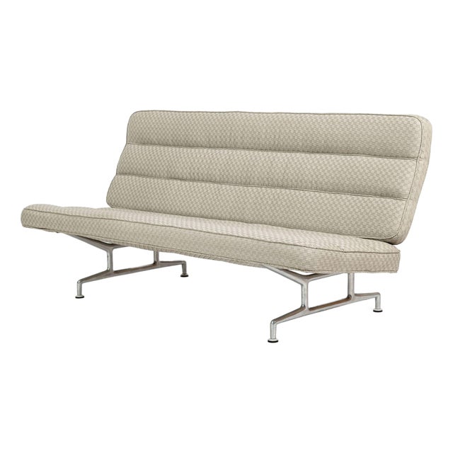 Vintage Mid-Century Modern Eames Model 3473 Tan Sofa for Herman Miller, 1960s For Sale