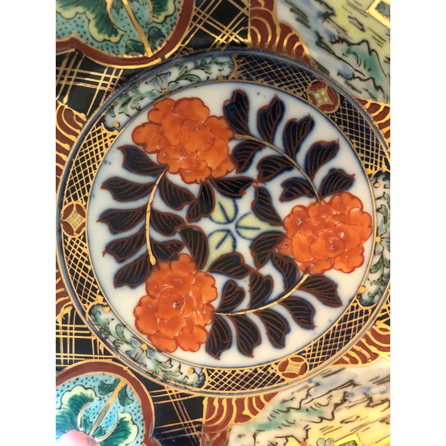 Japanese Imari Handpainted Decorative Bowls - a Pair For Sale - Image 6 of 7