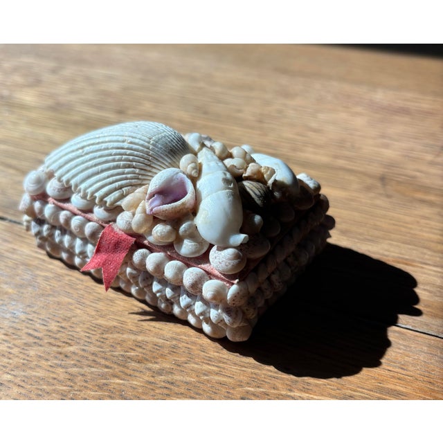 Vintage English Shell Box For Sale In Naples, FL - Image 6 of 8