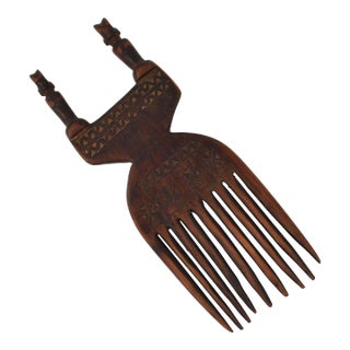 Early 20th Century Nyamwezi Mwana Hiti Figural Comb Tanzania For Sale