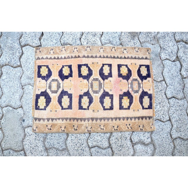 Vintage Mid Century Turkish Rug For Sale - Image 6 of 6