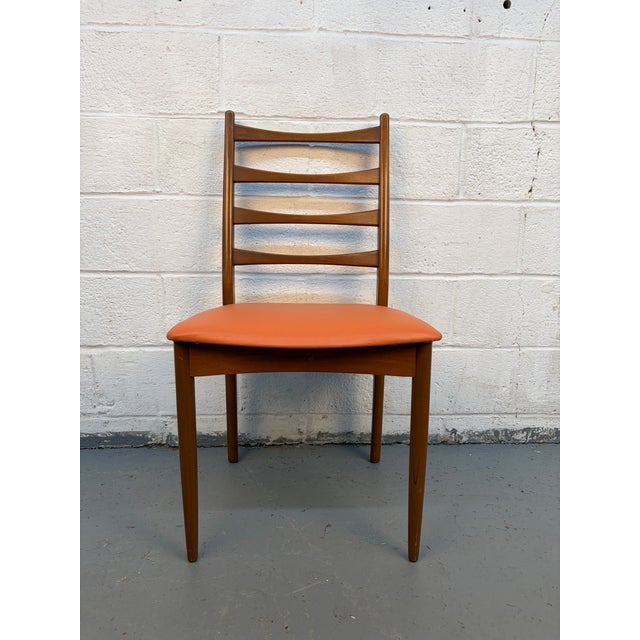 Greaves and Thomas Mid 20th Century Set of Four Ladder Back Dining Chairs by Greaves & Thomas Furniture For Sale - Image 4 of 13