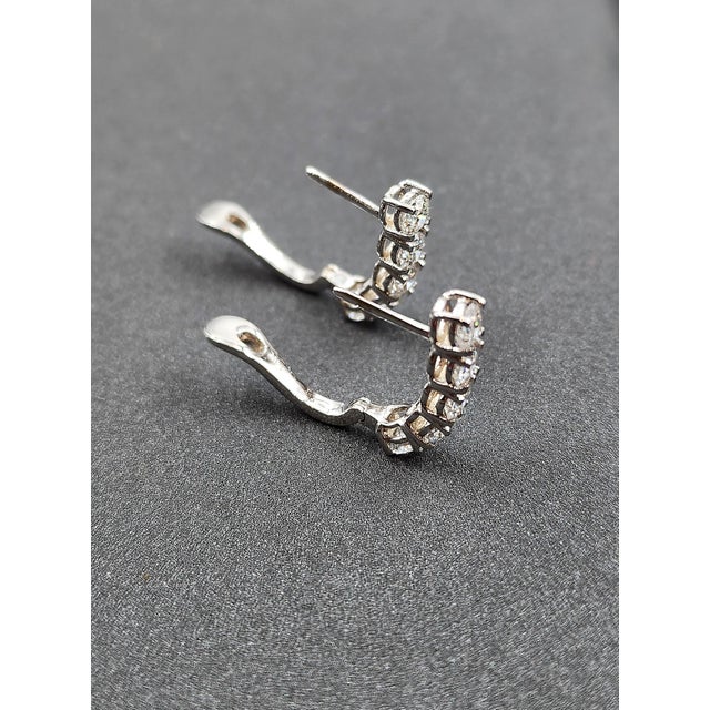 Early 21st Century 2.20 Ct Huggie Diamond Earrings, A Pair For Sale - Image 5 of 8