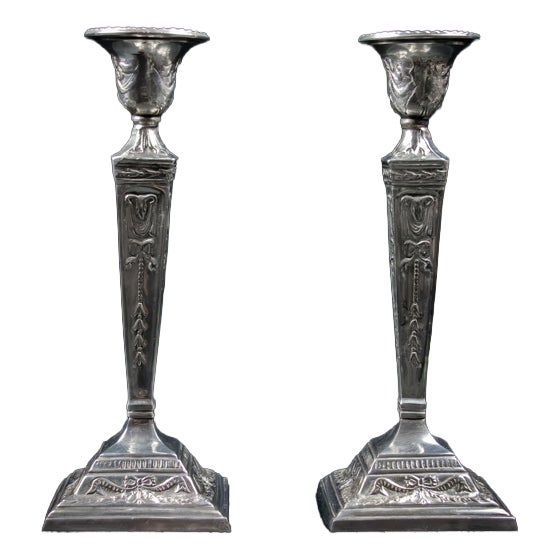 Early 20th Century Neo-Classical Adam Revival Silver-Plated Metal Candlesticks, Europe, Set of 2 For Sale
