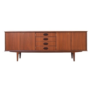 Mid-Century Modern Danish Teak Sideboard, 1960s For Sale