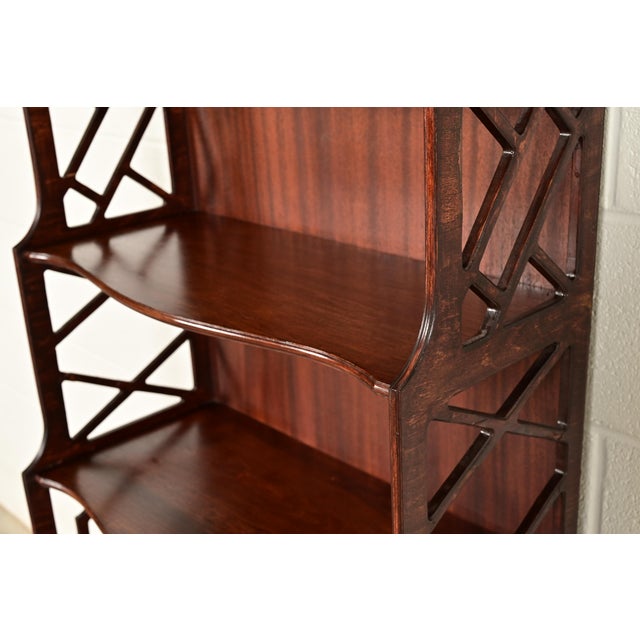 Baker Furniture Style Chinese Chippendale Carved Mahogany Étagère or Bookcase For Sale - Image 10 of 17