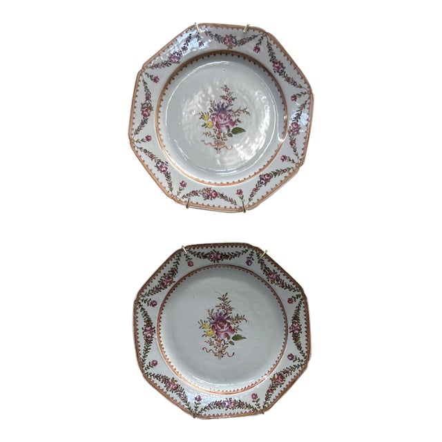 Late 18th Century Chinese Export Porcelain Plates- a Pair For Sale
