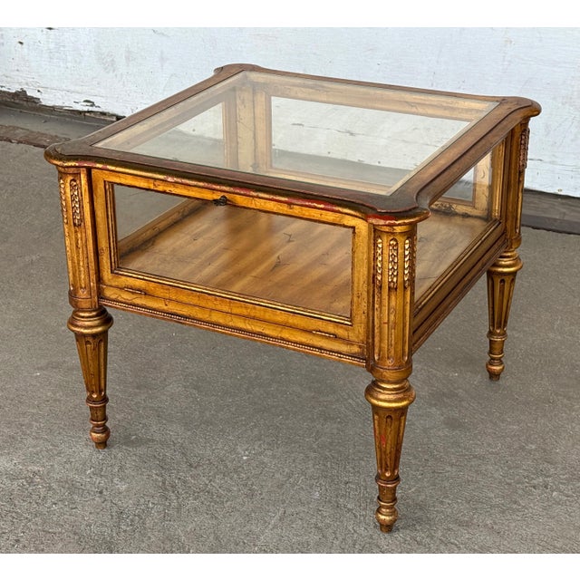 Louis XVI Style Giltwood Vitrine Display Side Table With Glass Top and Sides For Sale - Image 11 of 12