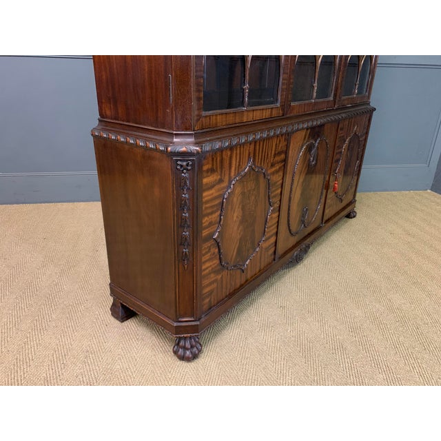 Chippendale Mahogany Bookcase by Hille, 1920 For Sale - Image 13 of 18