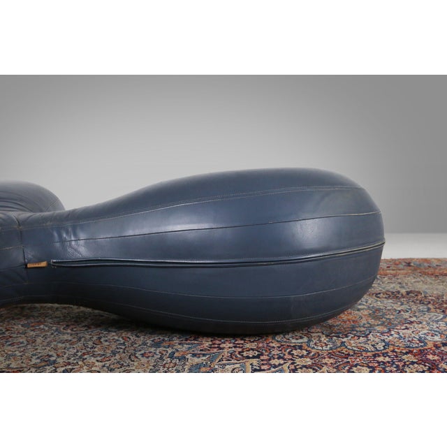 A rare and sculptural leather pouf designed by Lowie Vermeersch for the Belgian manufacturer Durlet in 1999. This piece...