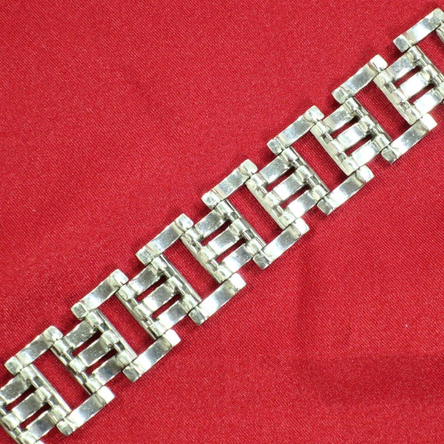 Silver Vintage Art Deco Rhodium Crystal Link Bracelet 1920s For Sale - Image 8 of 9
