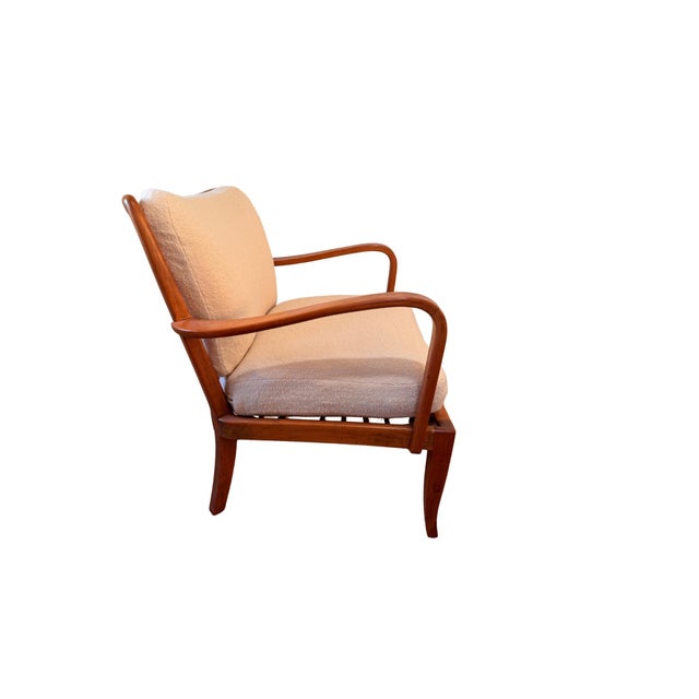 Mid-Century Modern Vintage Knoll Antimott Solid Wood Lounge Chair in Ivory Boucle' For Sale - Image 3 of 9