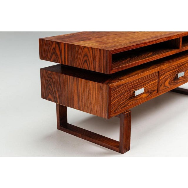 Mid-Century Modern Floating Media Console in Rosewood, Denmark, 1960s For Sale - Image 11 of 12