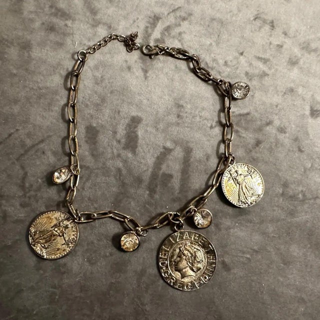 Metal 1990s Gold-Tone Costume Jewelry Italian Charms Necklace For Sale - Image 7 of 10