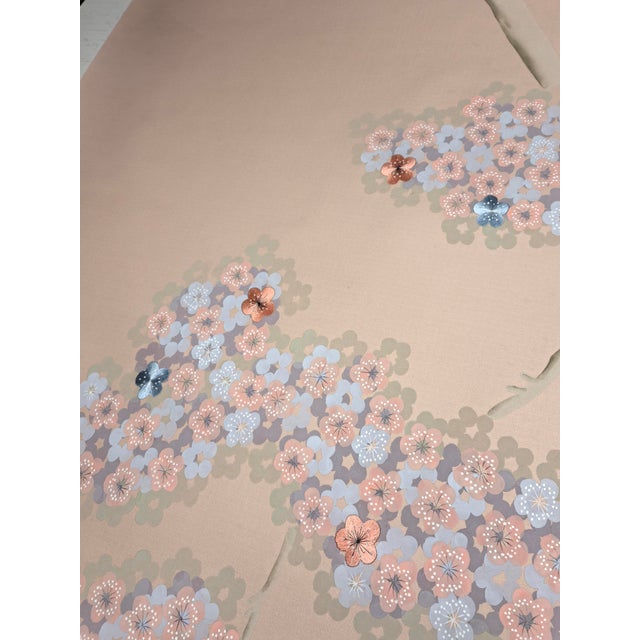 If you love the look of De Gournay wallpaper but not the price, this is for you. Taupe Hydrangea Chinoiserie Mural | Hand-...