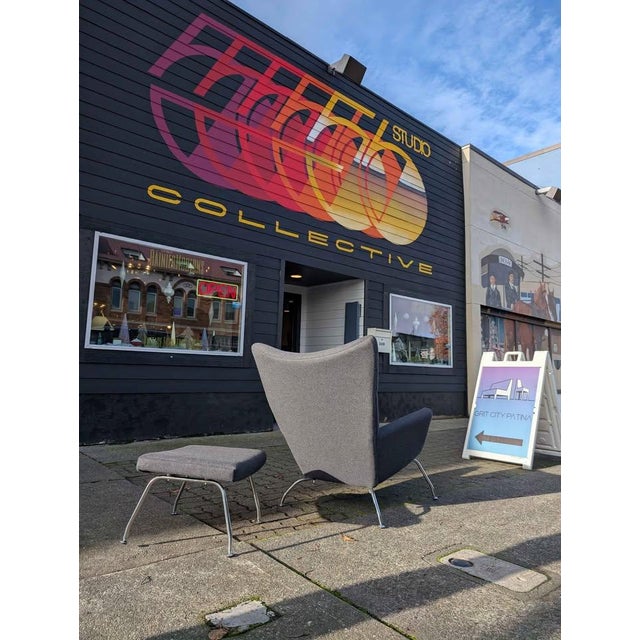 Hans Wegner MCM Hans Wegner for Carl Hansen Style Lounge Chair & Ottoman For Sale - Image 4 of 4