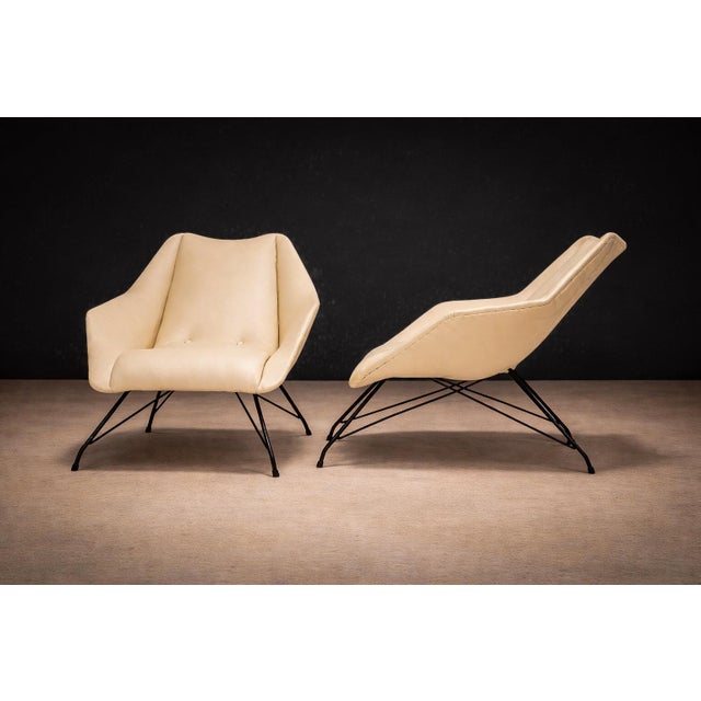 Metal Pair of "Concha" Armchairs in Iron and Leather, Carlo Hauner, 1950s For Sale - Image 7 of 12