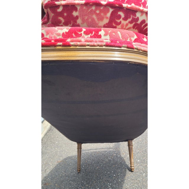 American Fine 1950s Hollywood Style Velvet Settee For Sale - Image 3 of 11