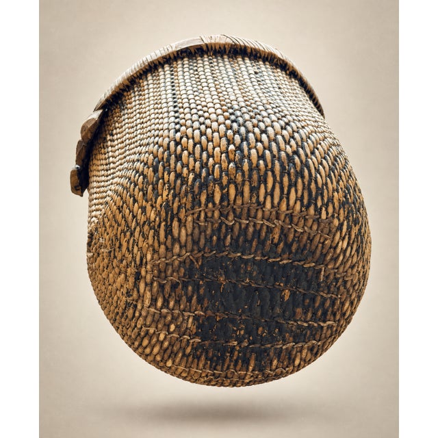Antique Handwoven Chinese Handled Basket - Late Qing Dynasty Rice Basket For Sale - Image 4 of 4