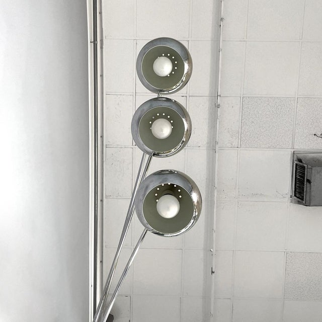 Metal Italian Modern Chromed Metal Floor Lamp attributed to Goffredo Reggiani for Reggiani, 1970s For Sale - Image 7 of 18