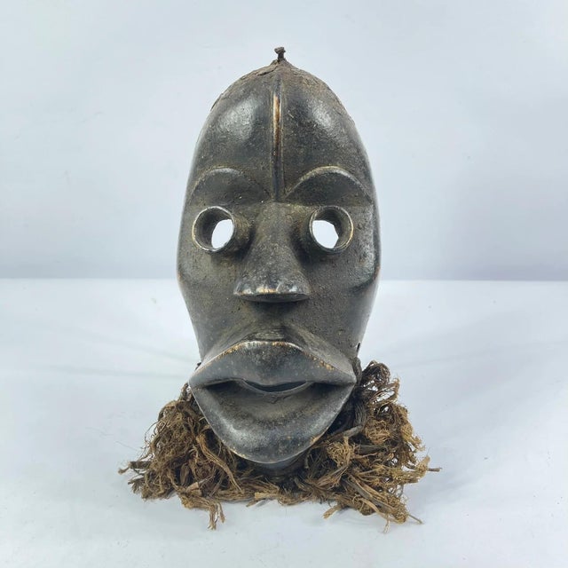African Early 20th Century Dan Passport Mask For Sale - Image 3 of 6