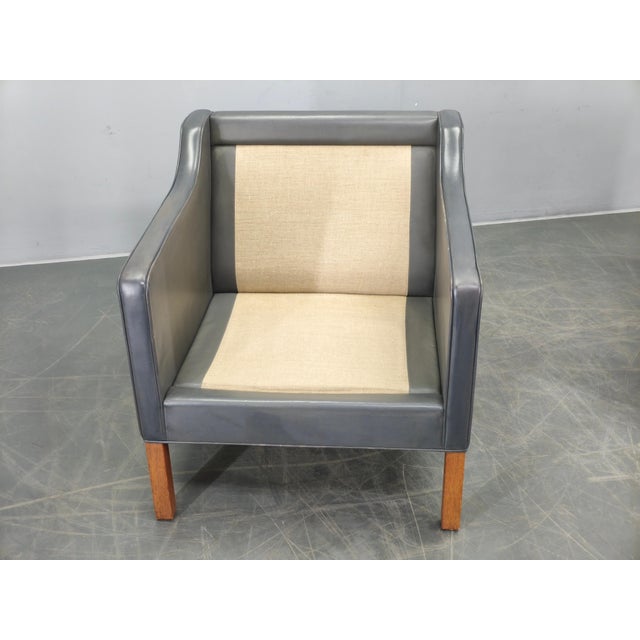 Gold Leather Lounge Chairs by Børge Mogensen for Fredericia, 1970s, Set of 2 For Sale - Image 8 of 18