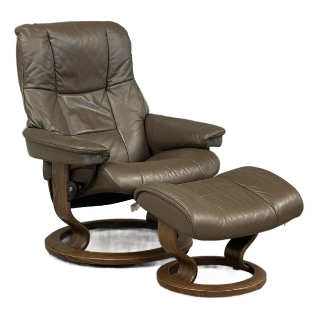 Brown Leather Ekornes Stressless Recliner and Ottoman For Sale