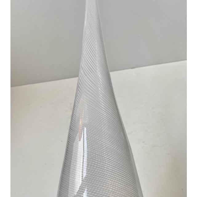 Mid-Century Modern Tall Mezza Filigrana Footed White Art Glass Vase in the style of Dino Martens For Sale - Image 3 of 11
