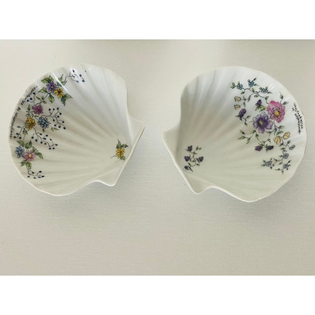 Antique White 1970s Limoges France Oair of Shell Shape Catchalls Handpainted For Sale - Image 8 of 8