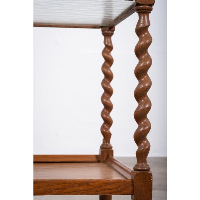Wood English Tea Bar Cart in Oak with Twisted Legs and Glass Top, 1950s For Sale - Image 7 of 8